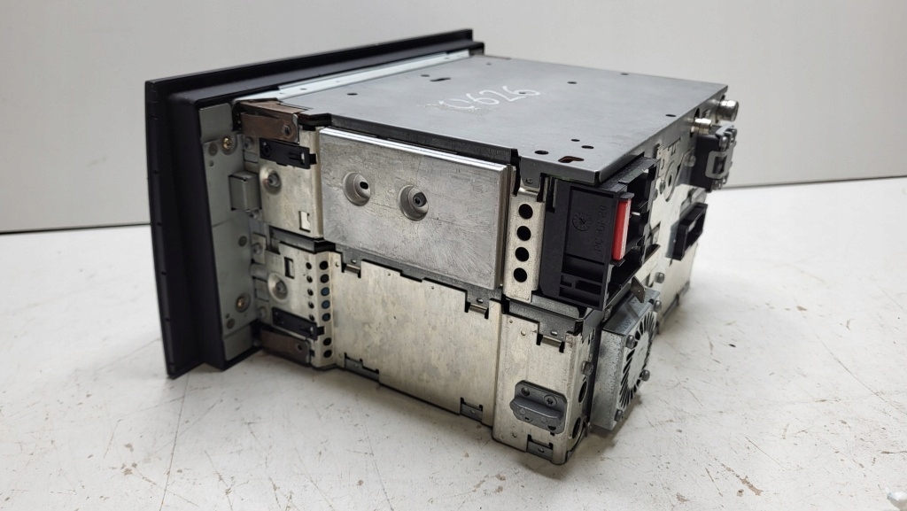 фото №11, Радио автомобильные 2-din audi навигация plus audi 4b0035192k состояние хороший gwr