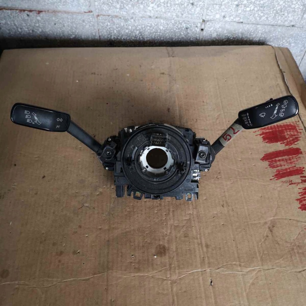 фото №1, Переключатель комбинированный рычаг volkswagen оригинальный номер 5q0953507gd