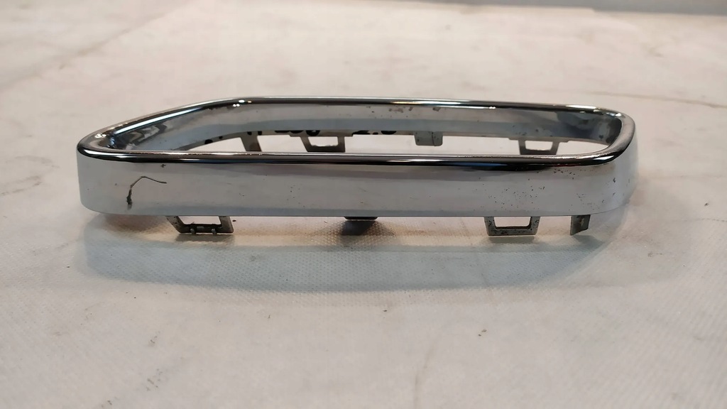 фото №1, Рамка левый хром выхлоп mercedes w206