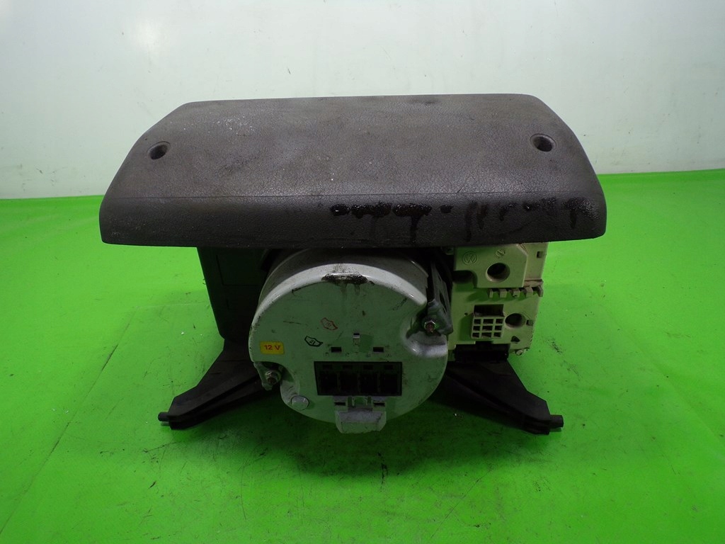 фото №6, Volkswagen t4 счетчик приборы 701919049