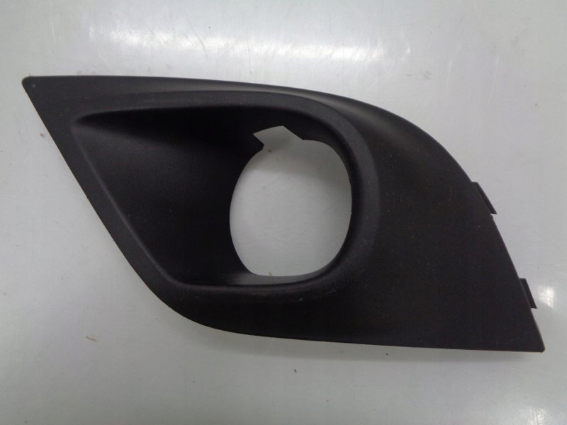 фото №1, Renault clio iv lift решітка рамка бампера права