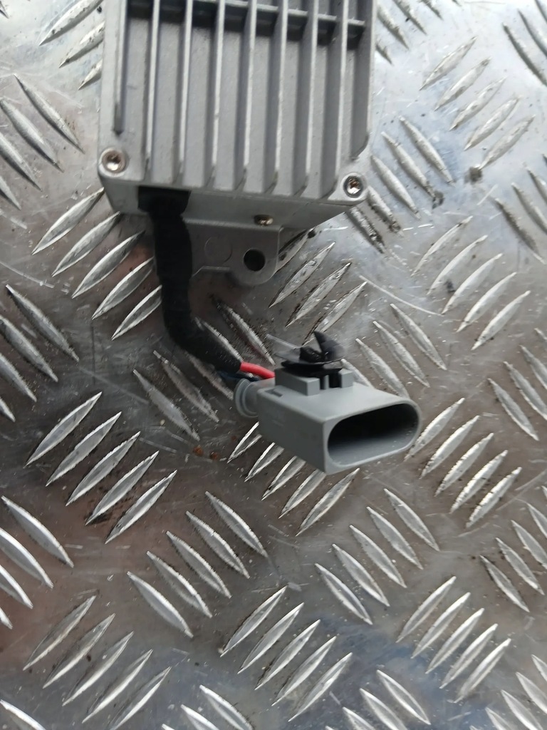 фото №2, Citroen c4 ii b7 перетворювач напруги 230v