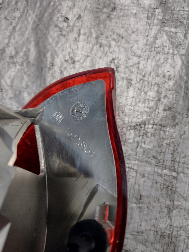 фото №11, Ліва задній лампа багажника opel insignia a kombi оригінальний номер 13226854