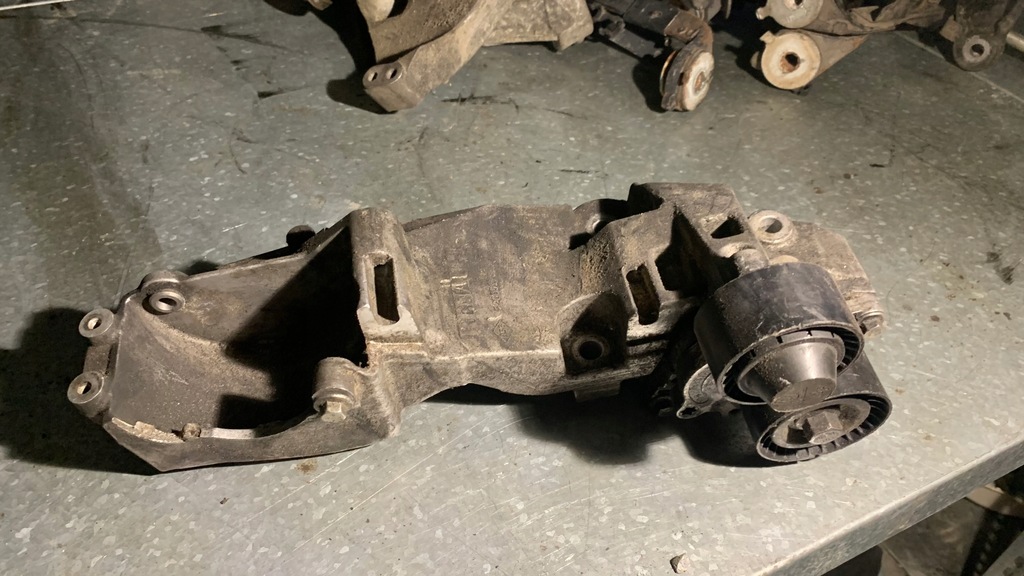 фото №8, Renault trafic opel vivaro ii кронштейн кронштейн подушка двигуна