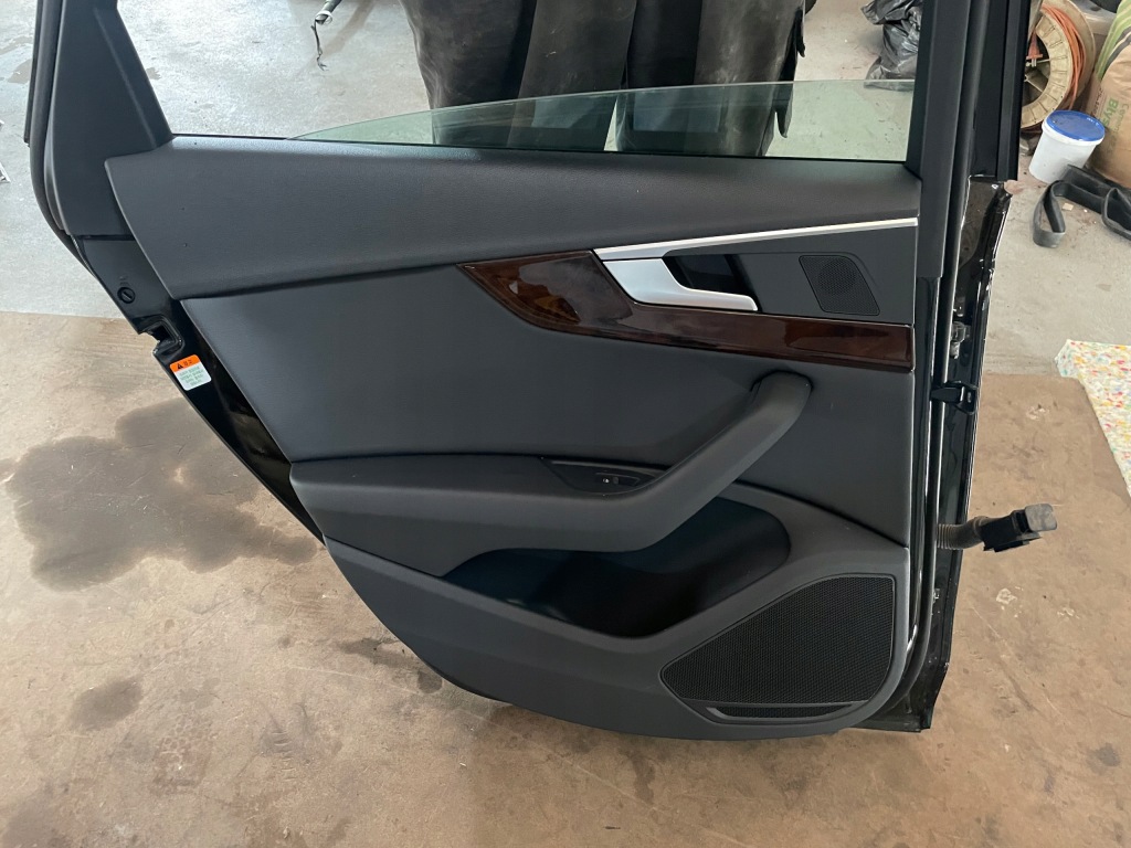 фото №6, Audi a4 b9 8w sedan сидіння заднє сидіння обшивки шкіра jak nowe