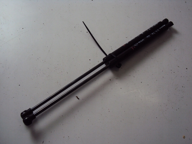 фото №1, Амортизаторы крышки задняя renault twingo iii ze 20-