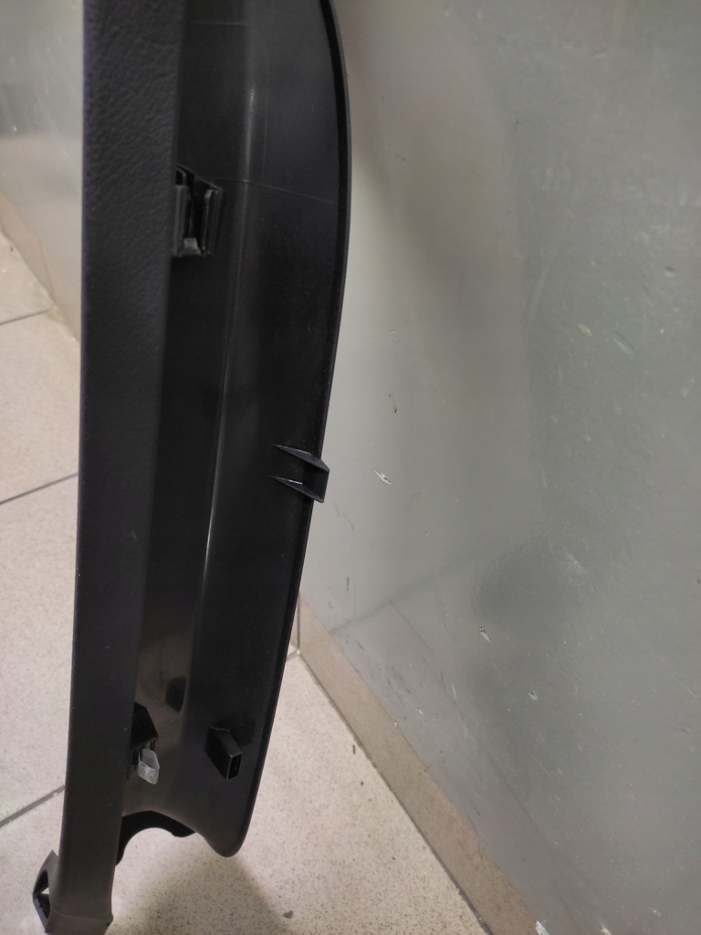 фото №4, Audi a6 c6 защита пластиковая крышки багажника