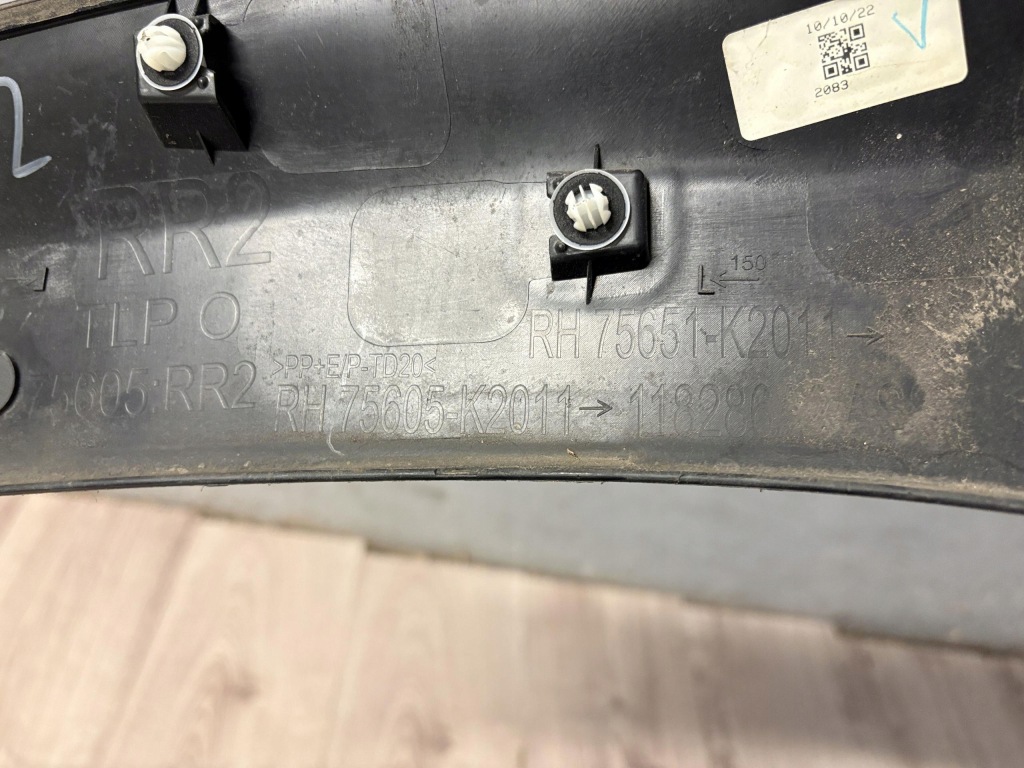 Toyota yaris cross молдинг крыла правый задний  75605-k2011 75651-k2011 Цена