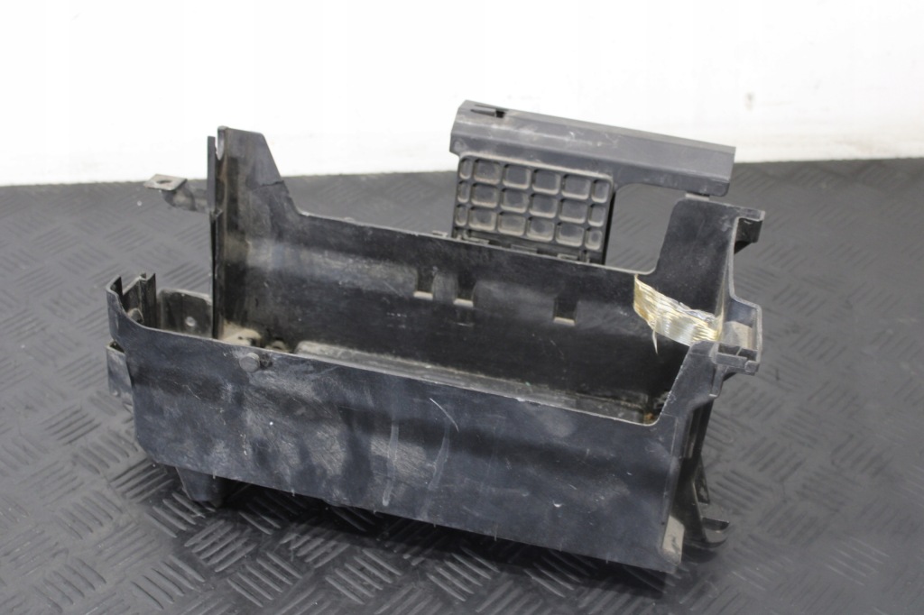 фото №1, Основание аккумулятор opel оригинальный номер 13330951