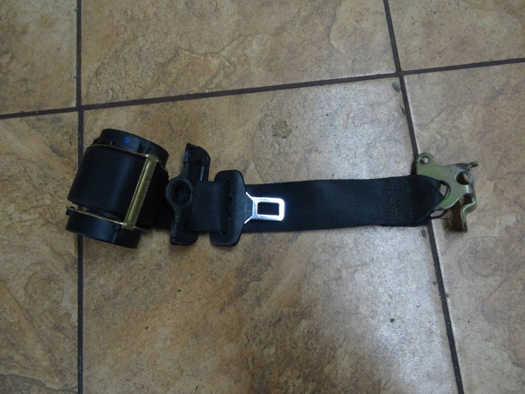 фото №4, W208 2.3 98' pas безпеки лівий задня