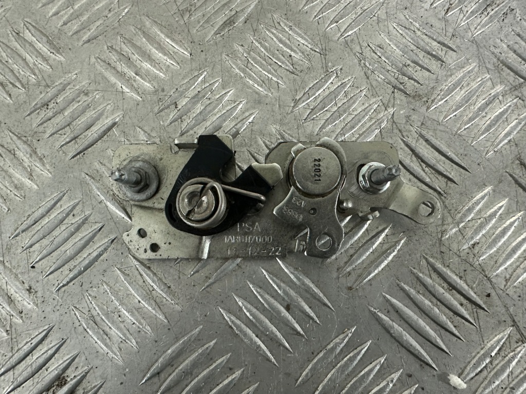 фото №1, Opel astra l замок капот europa 1ar0117000