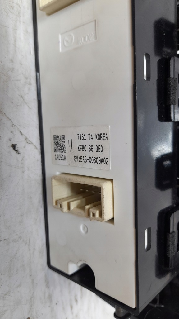 фото №11, Mazda cx5 ii 17- панель управление окон левый перед kf8c66350 eu