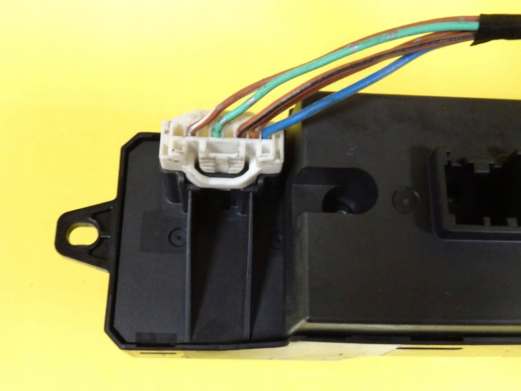 фото №7, Перемикач панель вікон лівий перед mazda 5 cc2966350a nr775