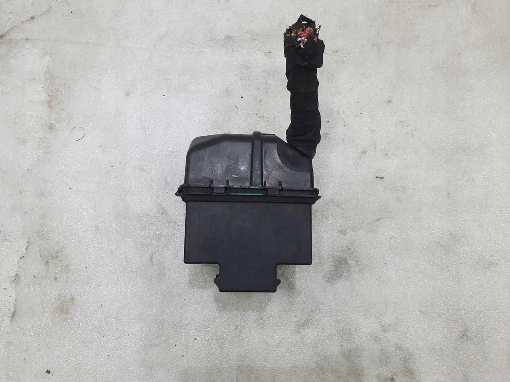 фото №1, Коробка запобіжників vw passat b7 7n0937311