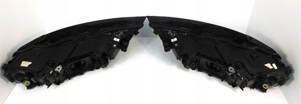 Audi q7 4m фара правый  левая full led 4m0941033-34 Оригинал