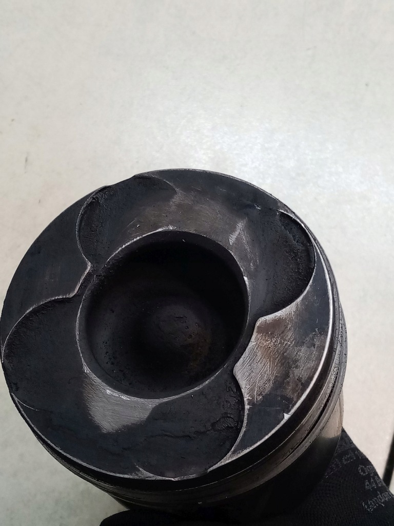 фото №13, Поршень шатун voyager iv 2.5 crd 2090f