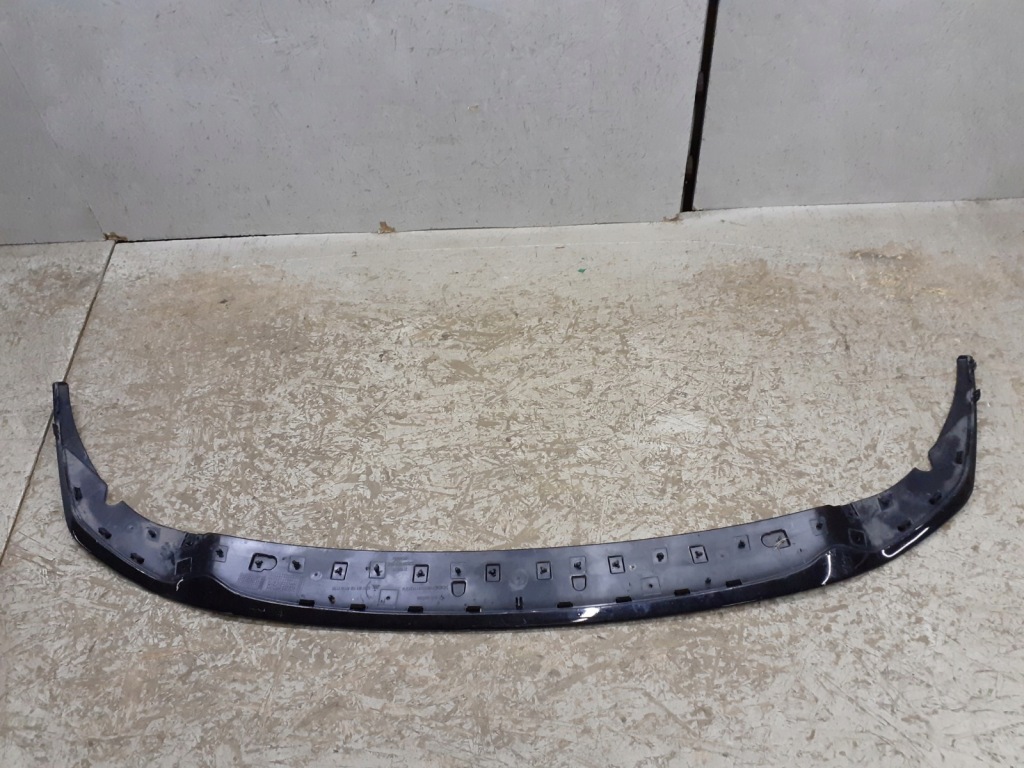 Купити Накладка спойлер бампера перед bmw 1 f40 2018- 51118075309