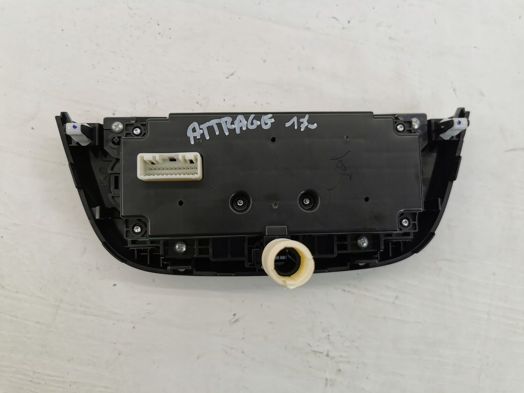 фото №7, Space star attrage панель обдув кондиціонера eu