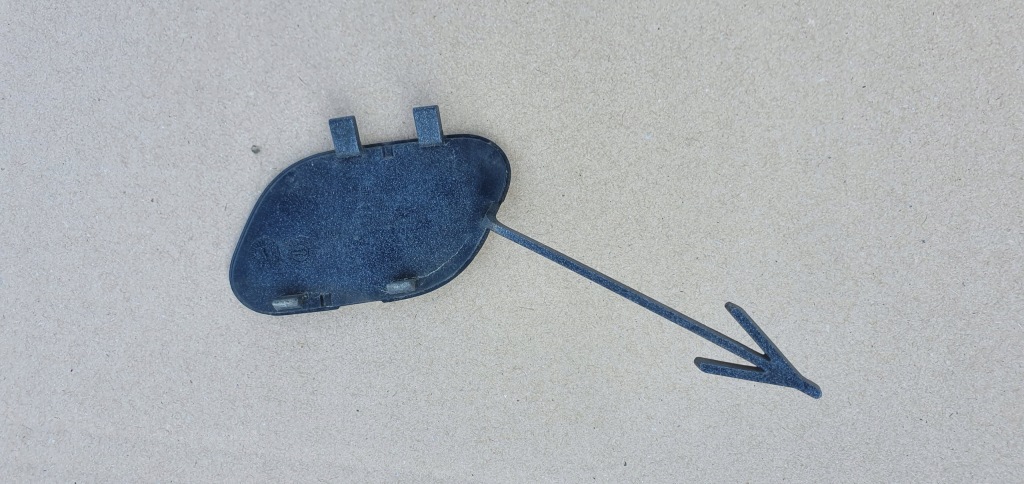 фото №2, Opel corsa e 2015- заглушка фаркоп бампер перед