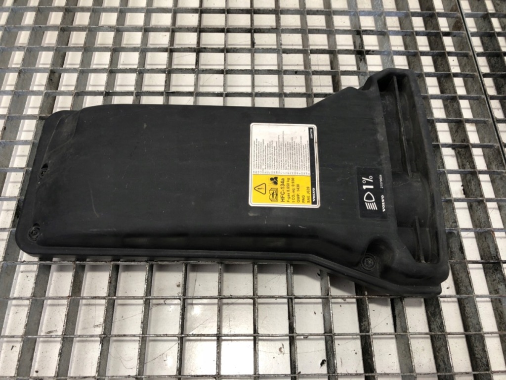 фото №1, Крышка защита электропроводка 84151224 volvo fh ii 460