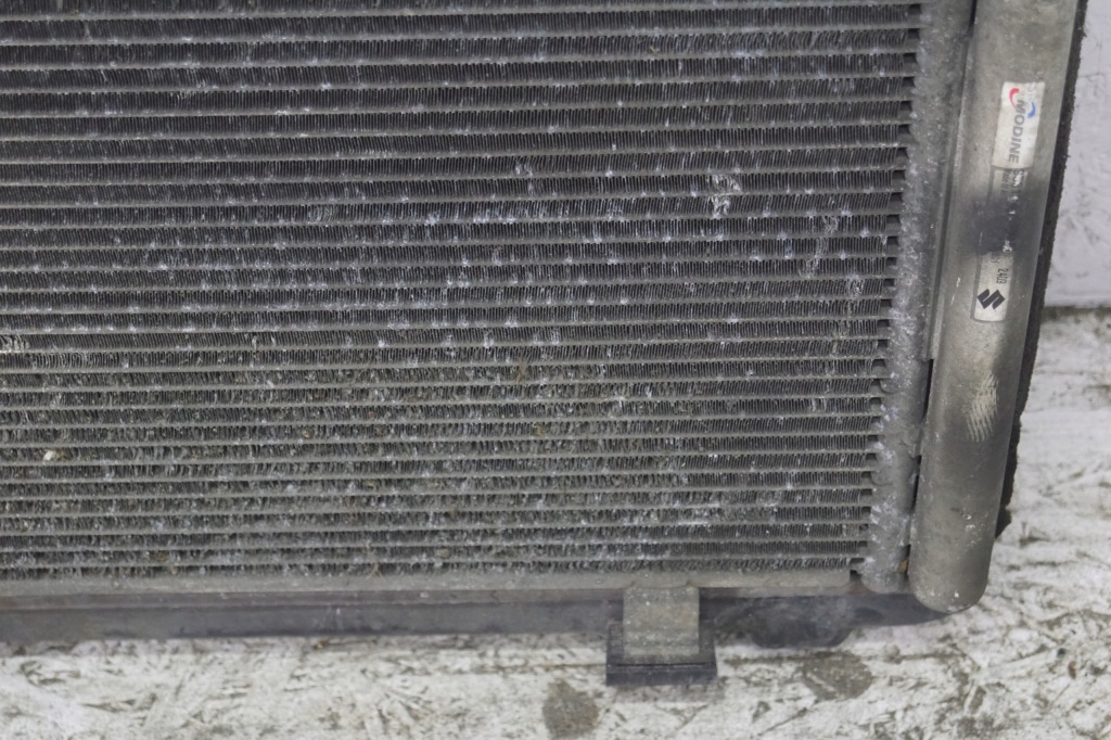 Радіатор вентилятор suzuki spalsh 1.3 d Зі Шроту