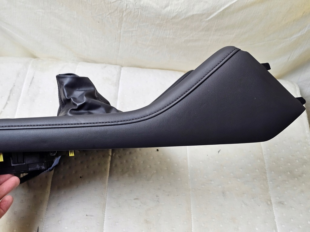 фото №11, Защита dekor переключатель переключения передач туннель чехол mazda 3 iv bp