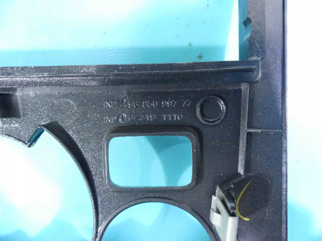 фото №11, Рамка консолі домкрата тунель peugeot 3008 i eu