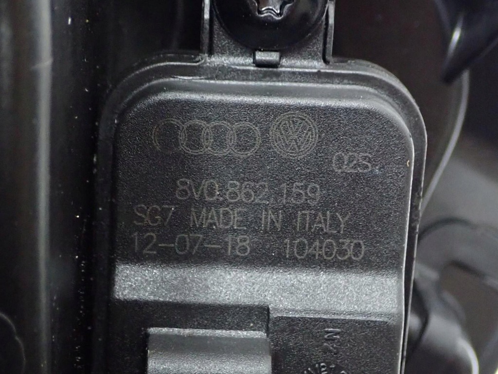 фото №10, Кришка заливної пального кришка 8v0862159 575809702b skoda karoq 18r