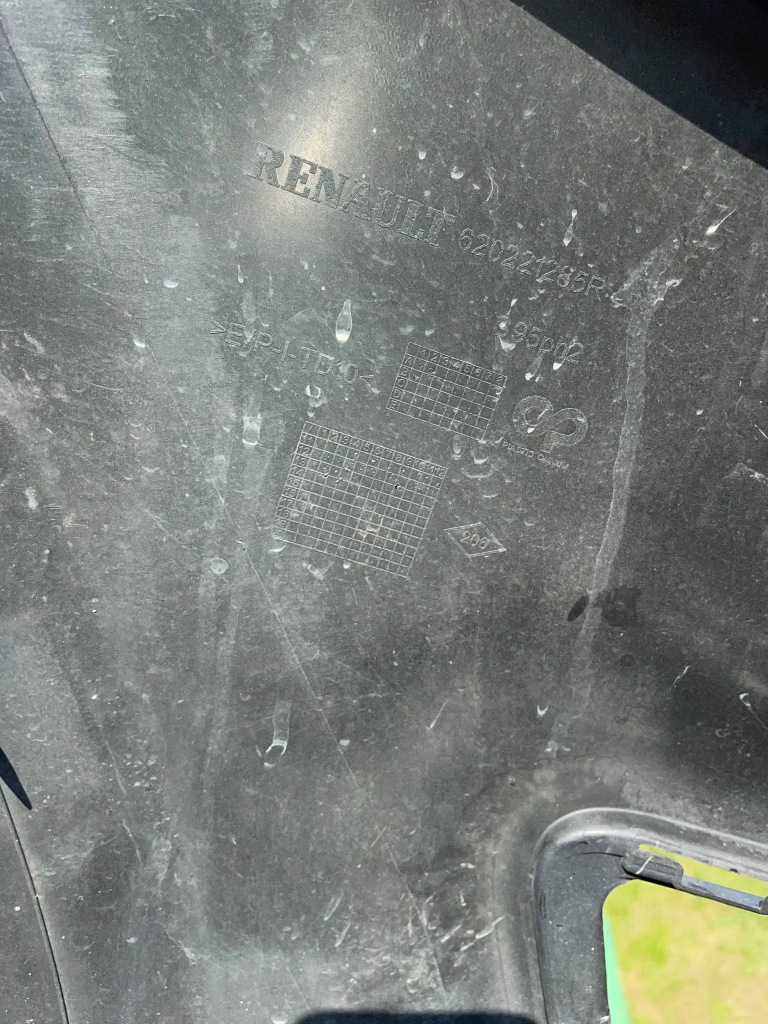 Бампер перед передний renault megane 3 3 рестайлинг  11- 620221285r с Разборки