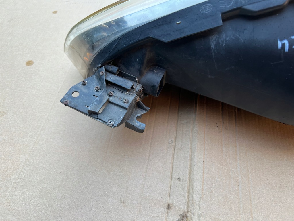 фото №6, Citroen c4 grand picasso - лампа права перед ксенон