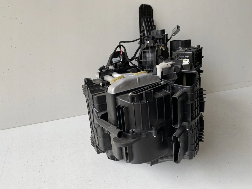 фото №11, Renault captur 2013- корпус фільтрів салонний