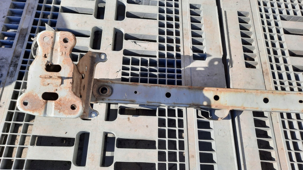 фото №6, Балка бампера перед mazda 5 2.0d 06r