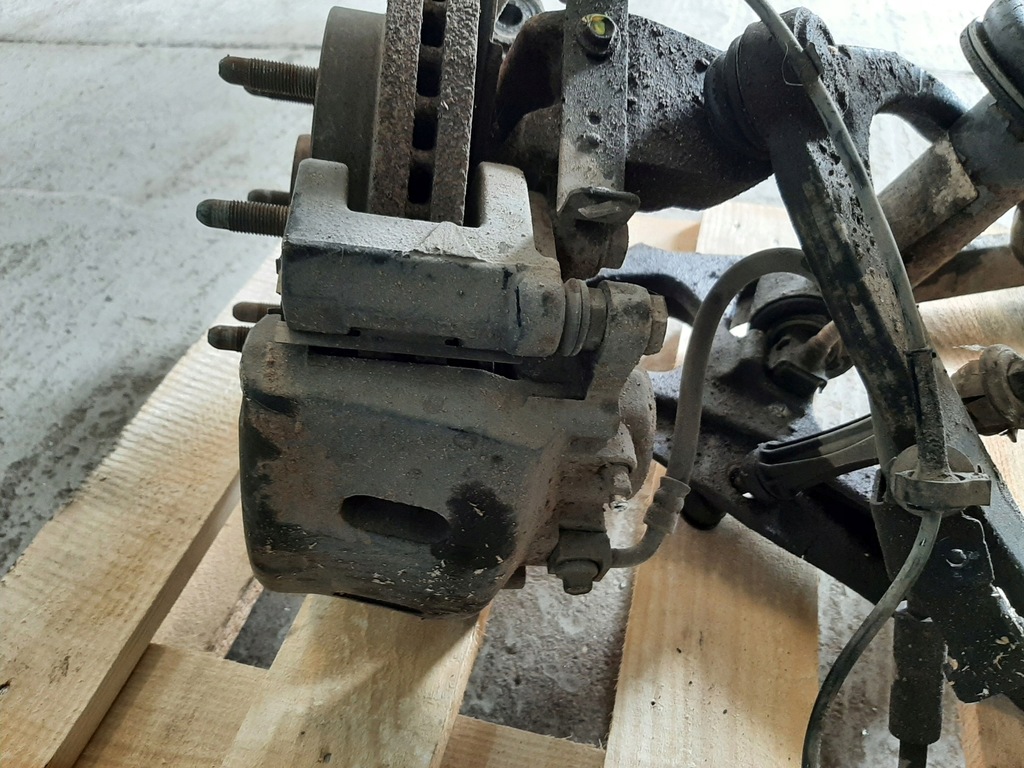 фото №9, Chevrolet silverado 5.3 12r поворотный кулак левый перед