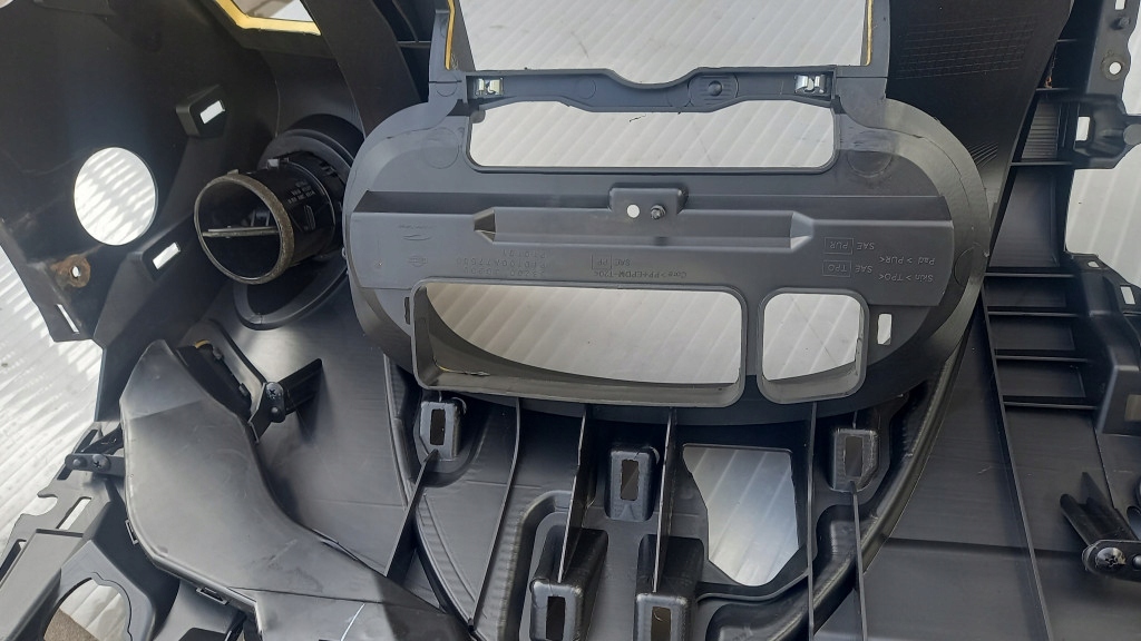 фото №16, Приборная панель приборная nissan qashqai i 08r 682408u100