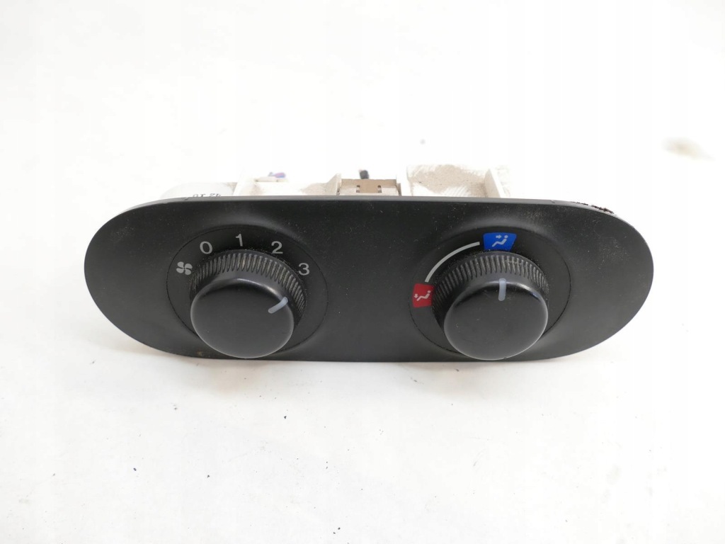 фото №1, Mazda mpv lw lift панель управление обдув задняя