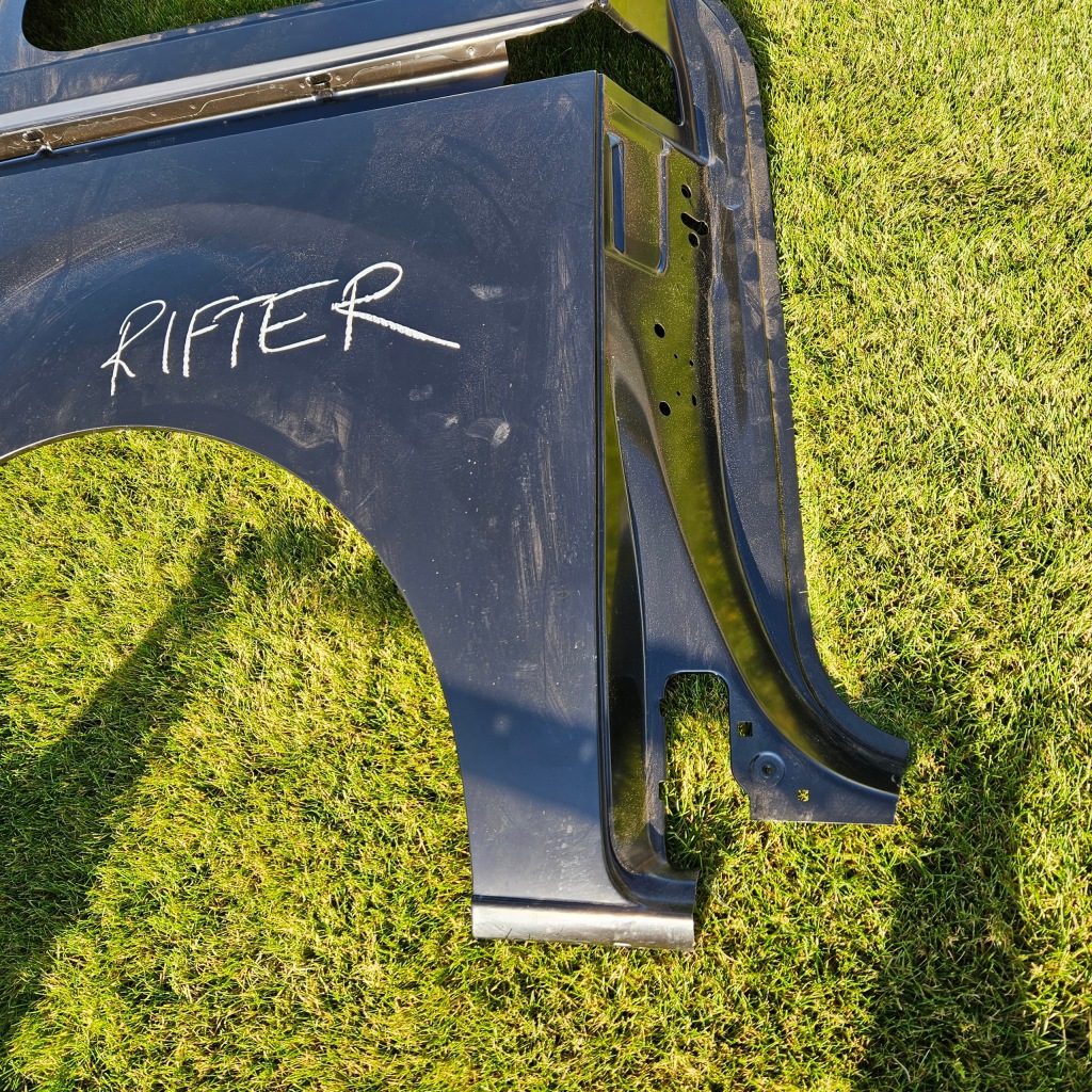 Berlingo iv rifter combo d порог правый  обшивка новая Оригинал