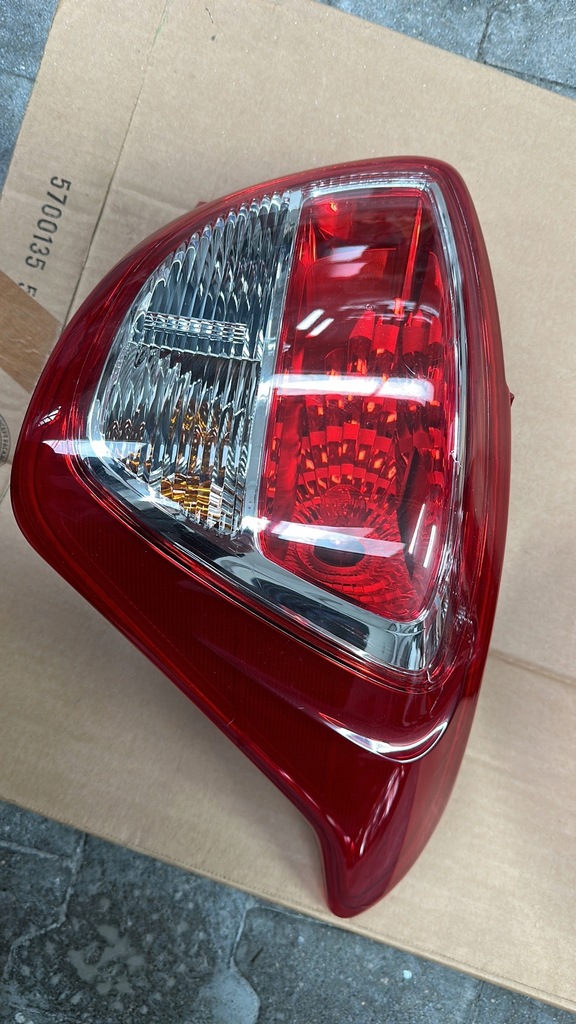 фото №1, Hyundai i10 2014- лампа права задня задня