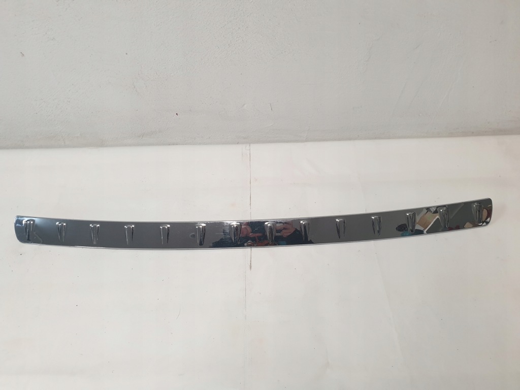 фото №1, Mercedes w246 молдинг хром бампер задняя a2468850011