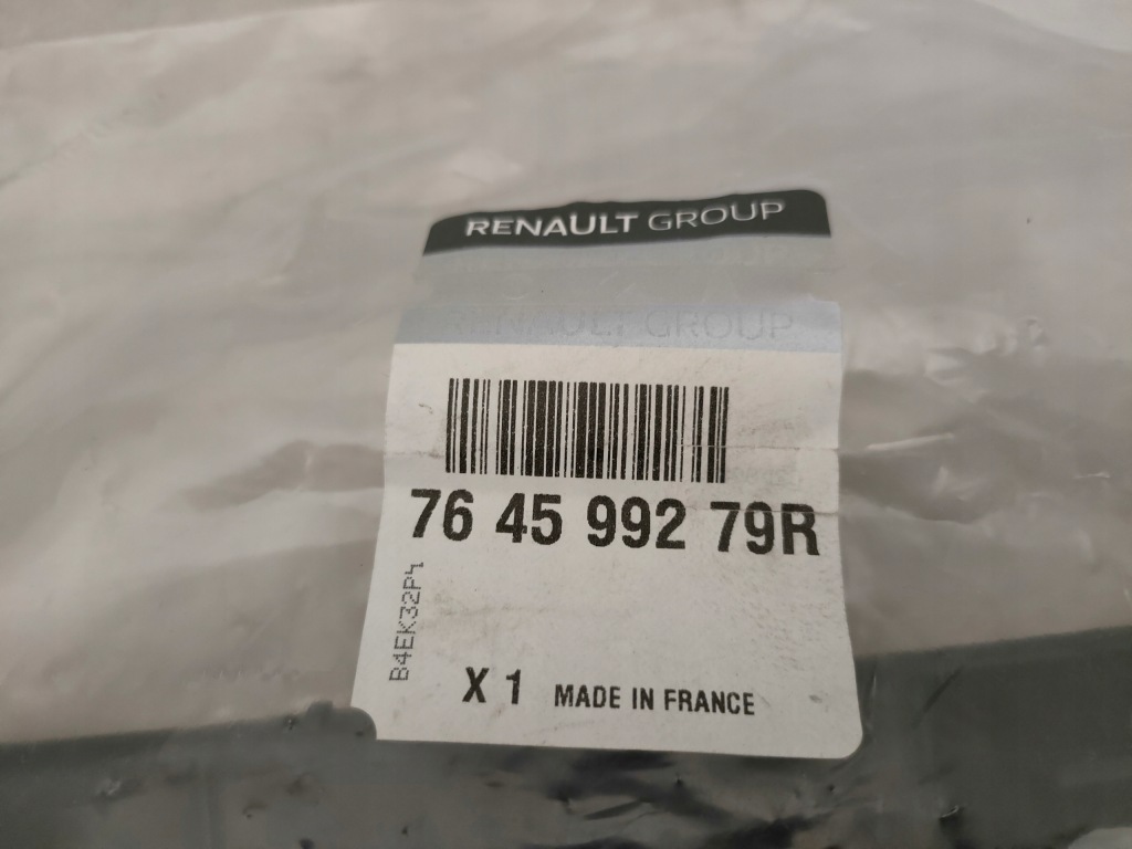 фото №2, Направляющая кронштейн накладки порога левая renault zoe