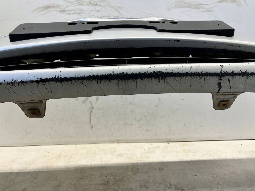 Prius iv комплектний  бампер передній перед без  pdc 1f7 Зі Шроту