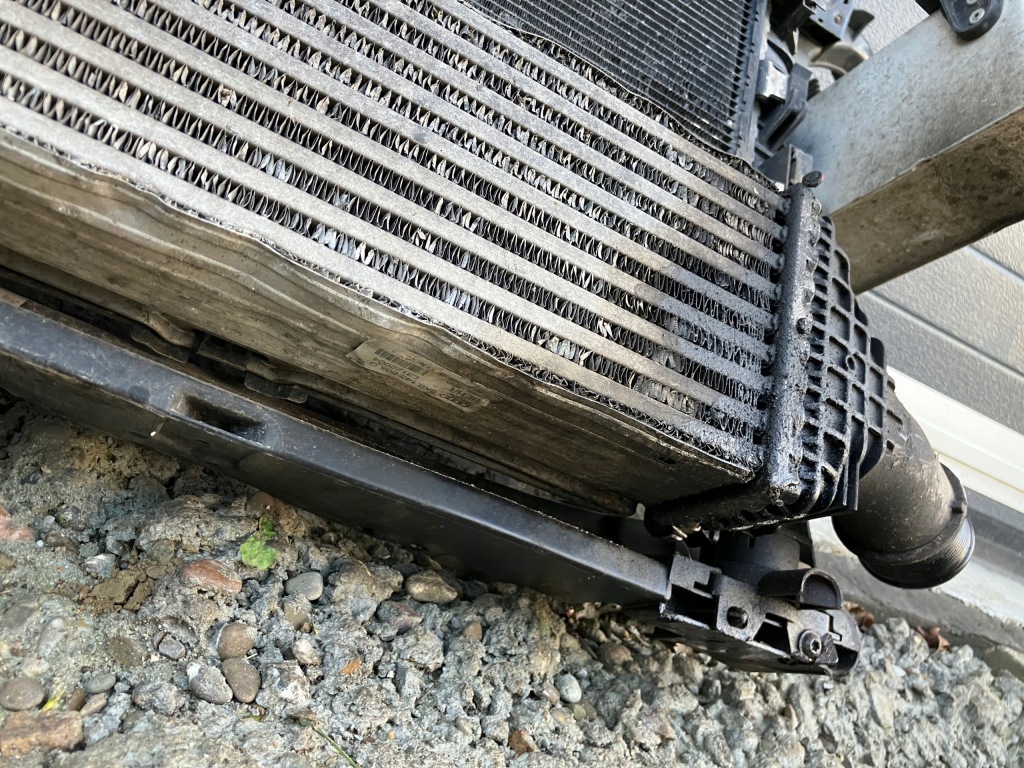 Ремень передний радиатор вентиляторы 2.0 tdi 177 km автоматическая коробка передач audi a6 c7 2011 - в Украине