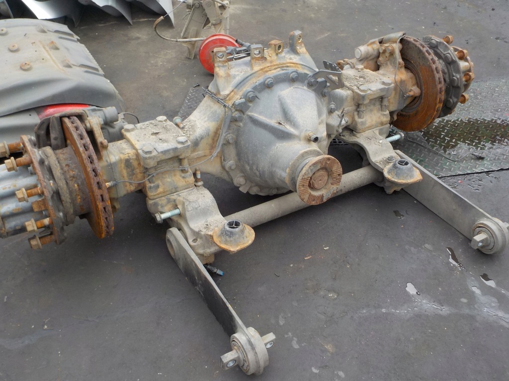 фото №1, Actros mp4 балка моста корпус мост