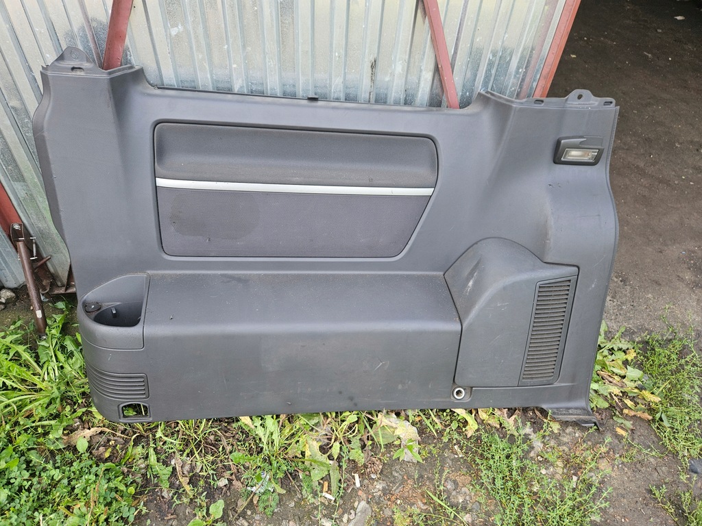 фото №1, Обшивка правий задня шторка vw t5 multivan