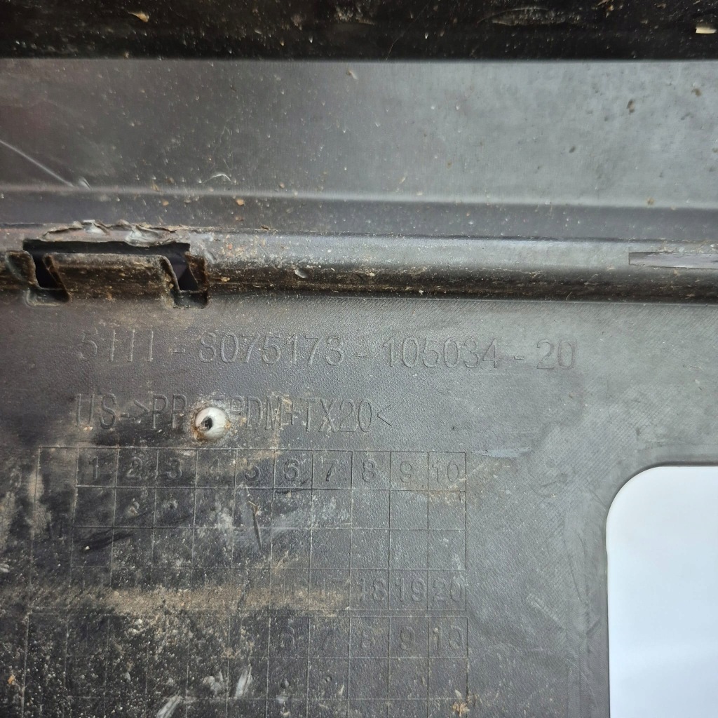 Bmw x6m x6 m f96 m-power 19- бампер перед передній pdc 8075173 Зі Шроту