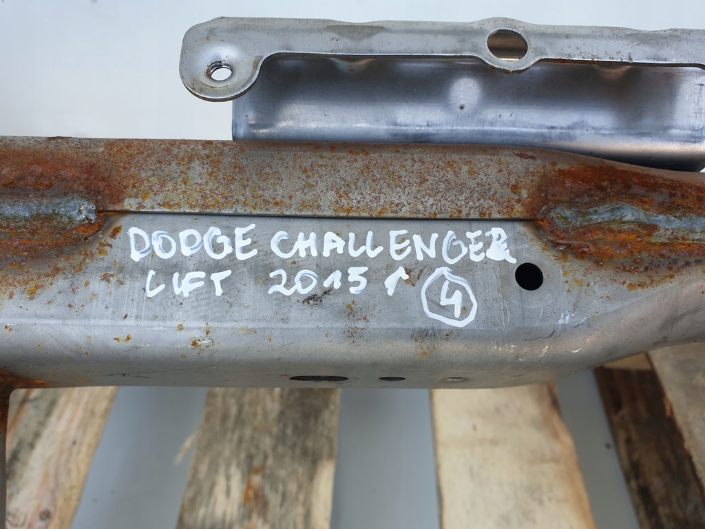 фото №9, Dodge challenger каркас панелі приладової панелі консолі