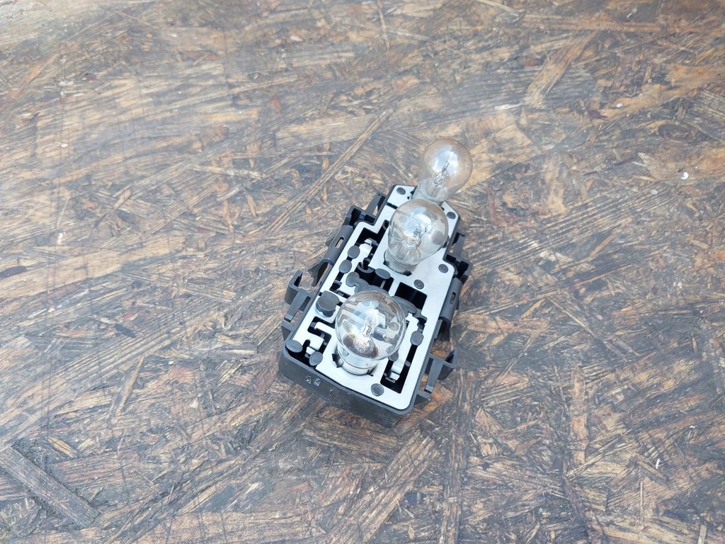 фото №9, Вкладыш лампы левый левый задняя задний audi a6 c5 sedan