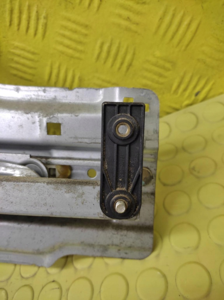 фото №7, Kia sportage ii подъемник стекло левый задняя 824701f120