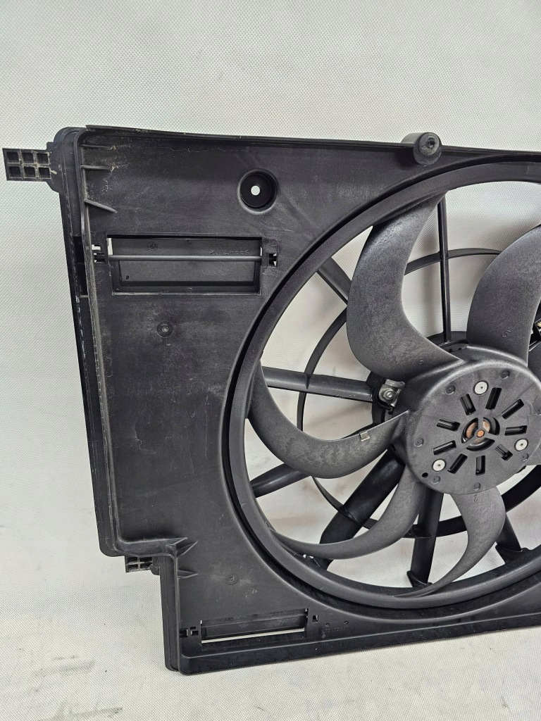 Купить Volvo xc40 2 2017+ вентилятор радиатора t3 t4 t5 32222109