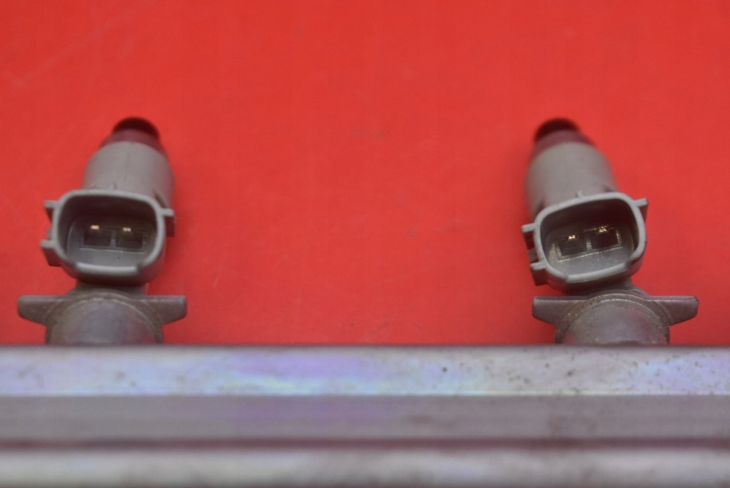 фото №7, Молдинг упорскування форсунки 23250-0q030 toyota aygo 2 ii 1.0 69 km 14-20