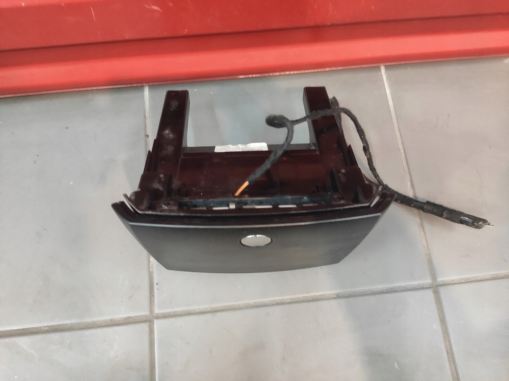 фото №9, Mercedes r-klasa w251 підсклянник бардачок тунель na чашки a2516803814